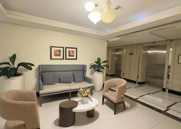 アパートホテル Adahkumaya Luxury マニラ市